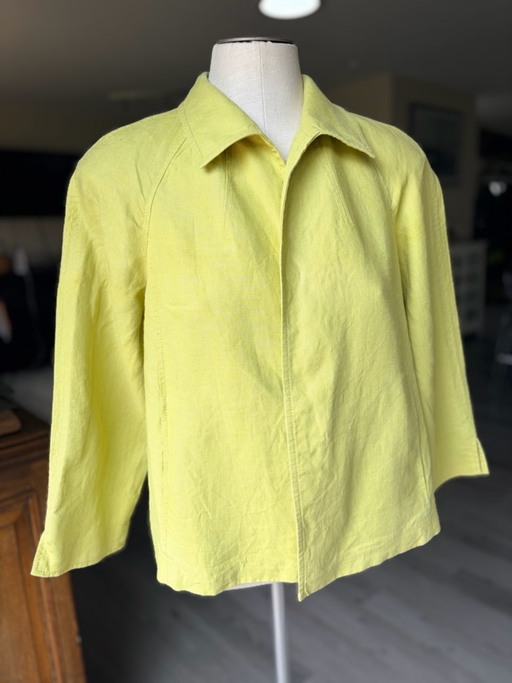 Talbots 100% Irish linen open front double-face blazer in spring green. Size M.